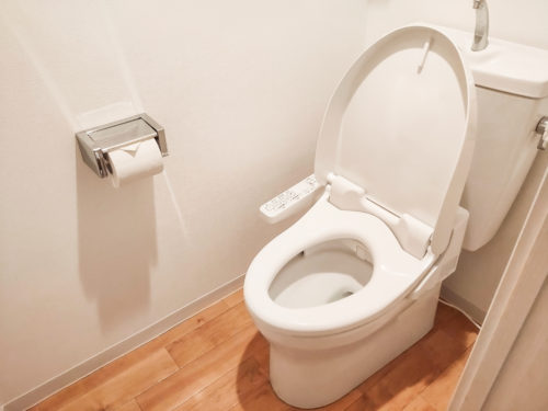 オキシクリーンでトイレ掃除。さぼったリングも嫌なにおいも撃退！