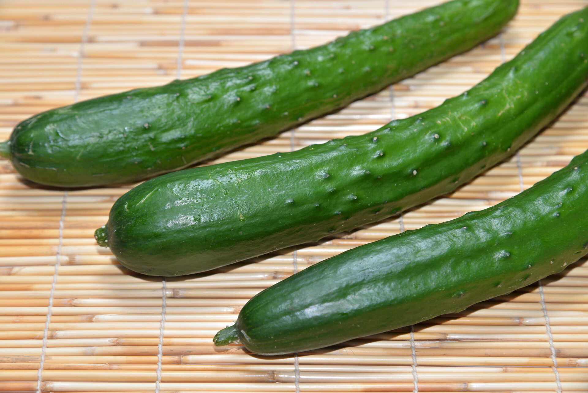 サラダに必須 きゅうりの栄養と豆知識 栄養価がupする効果的な食べ方 Mamarche